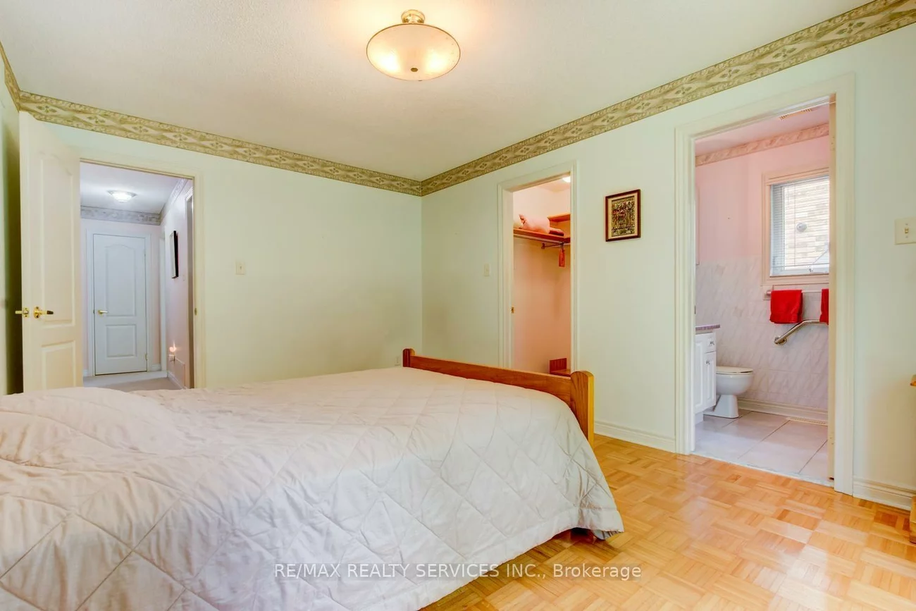 10, Brent, Holland Landing, East Gwillimbury