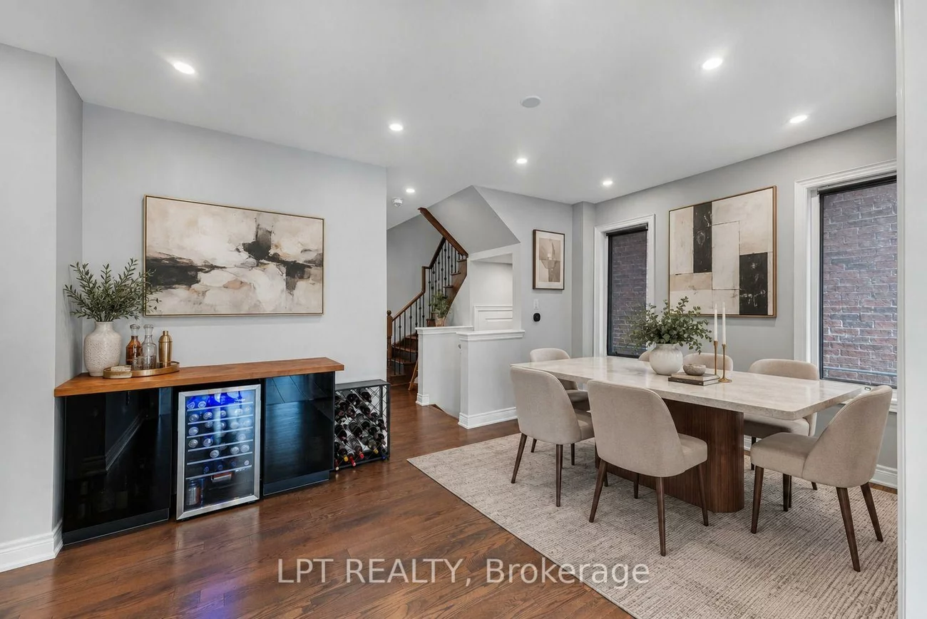 33, Mondial, Queensville, East Gwillimbury