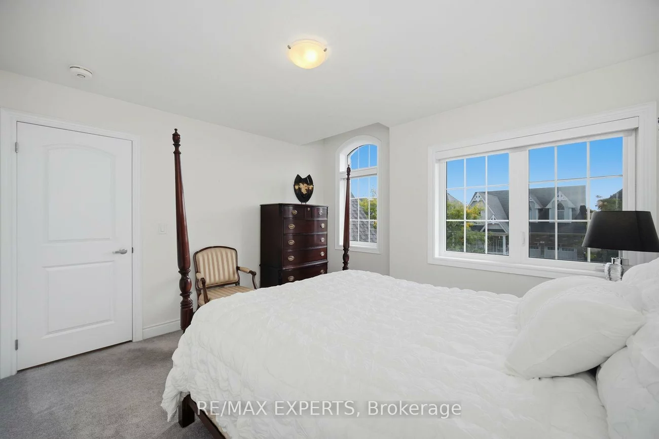 69, Leaden Hall, Queensville, East Gwillimbury