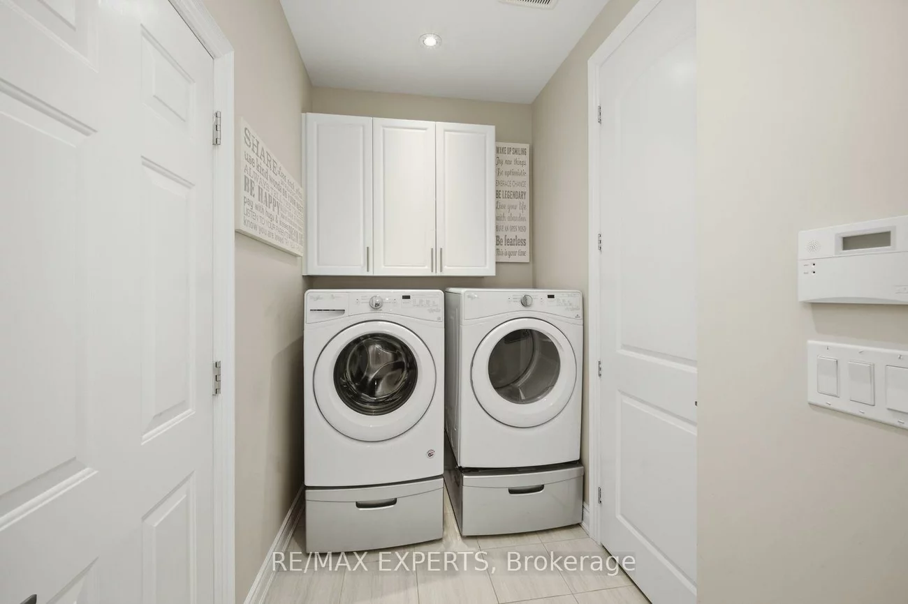 69, Leaden Hall, Queensville, East Gwillimbury