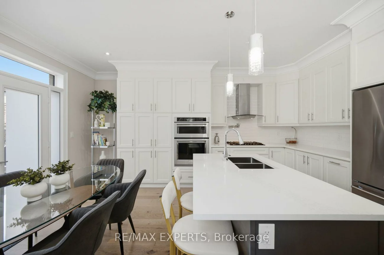 69, Leaden Hall, Queensville, East Gwillimbury