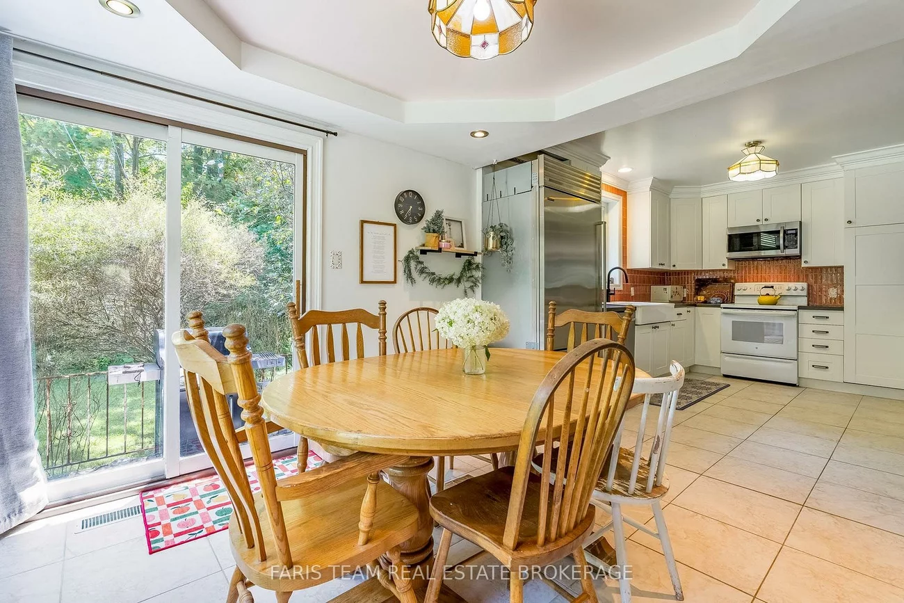 17956, Warden, Sharon, East Gwillimbury