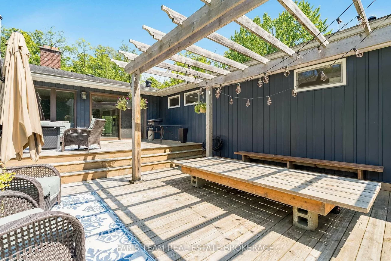 17956, Warden, Sharon, East Gwillimbury