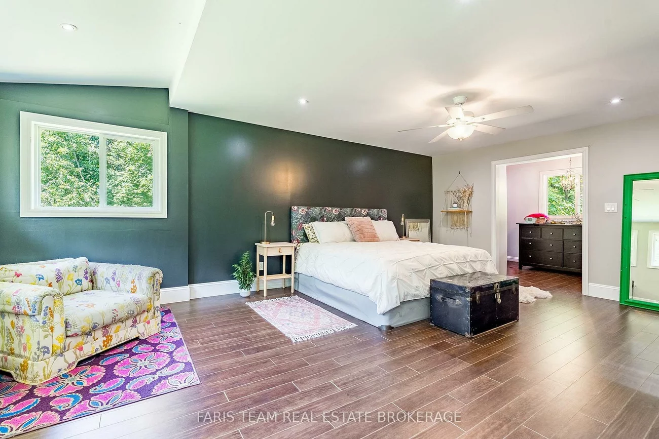17956, Warden, Sharon, East Gwillimbury