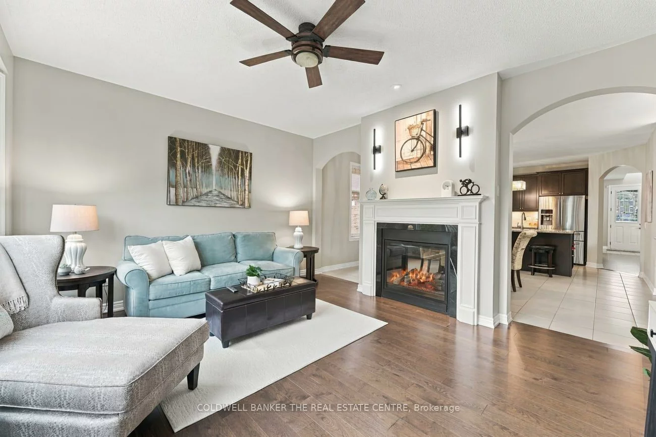 25, Manor Forest, Mt Albert, East Gwillimbury