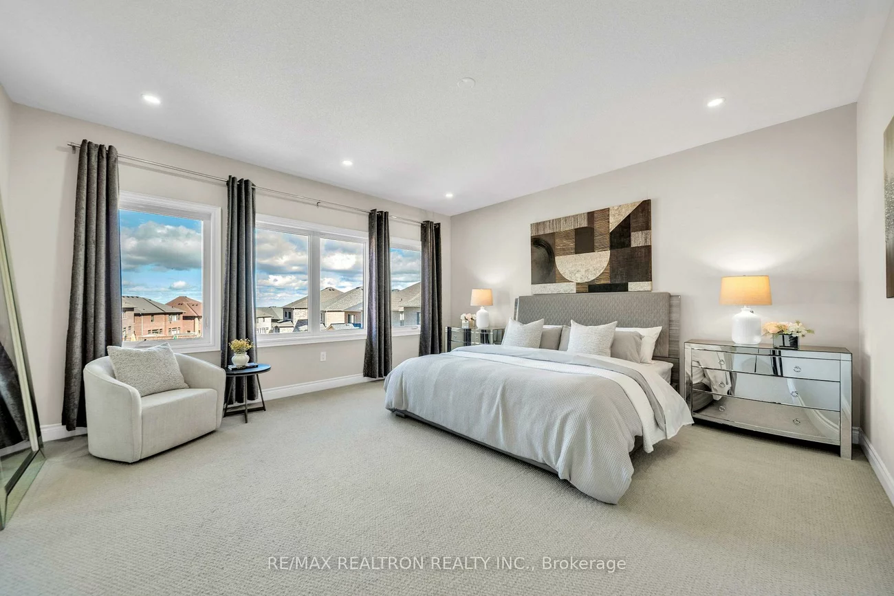 20, Tesla, Holland Landing, East Gwillimbury