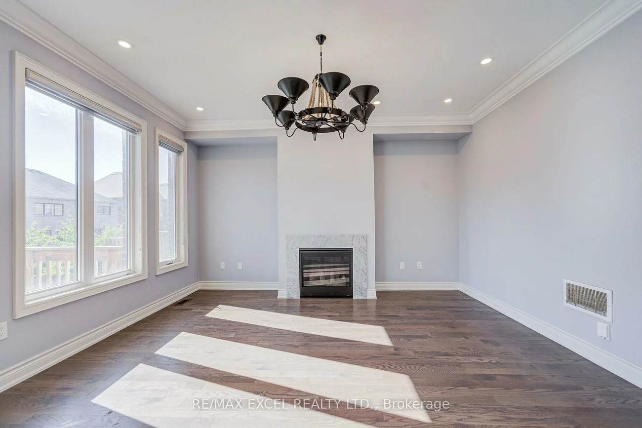132, Meadow Vista, Holland Landing, East Gwillimbury