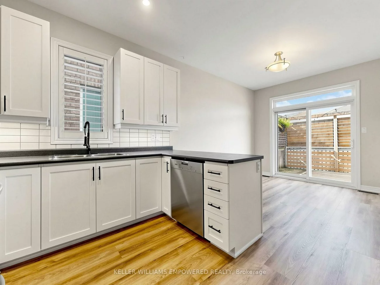 18, Don Rose, Mt Albert, East Gwillimbury