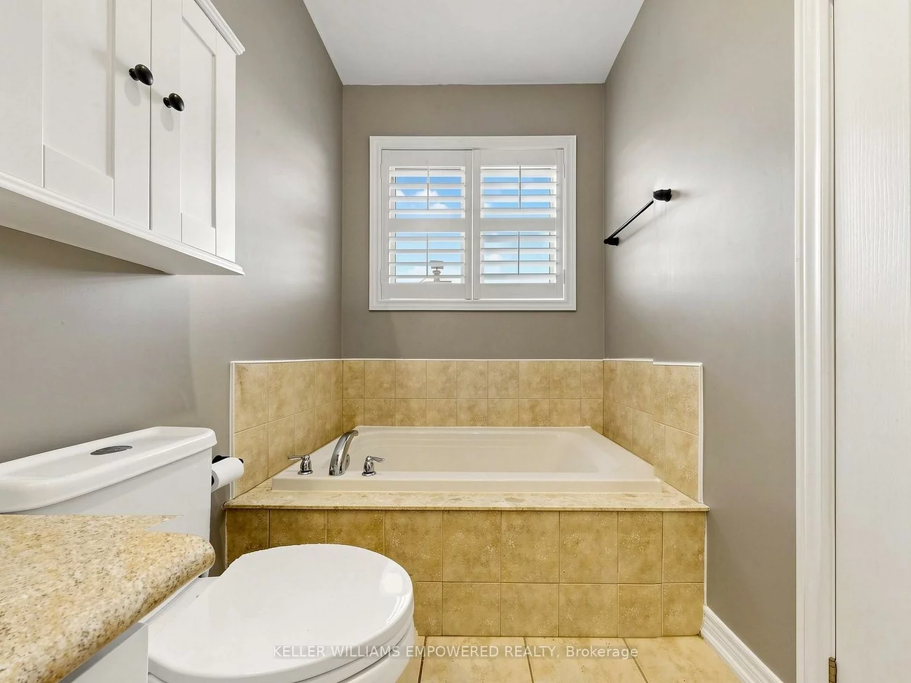 18, Don Rose, Mt Albert, East Gwillimbury