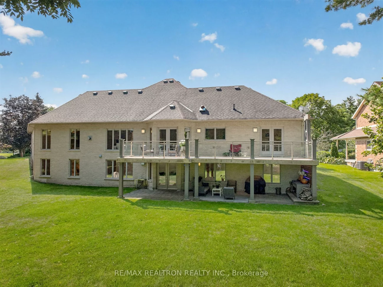 24, Maplehyrn, Sharon, East Gwillimbury