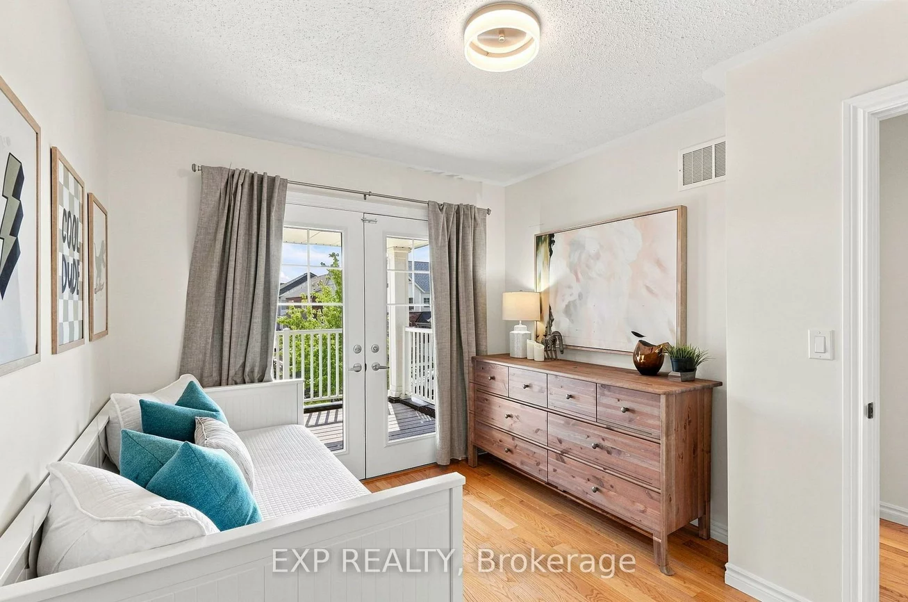 128, Chessington, Queensville, East Gwillimbury