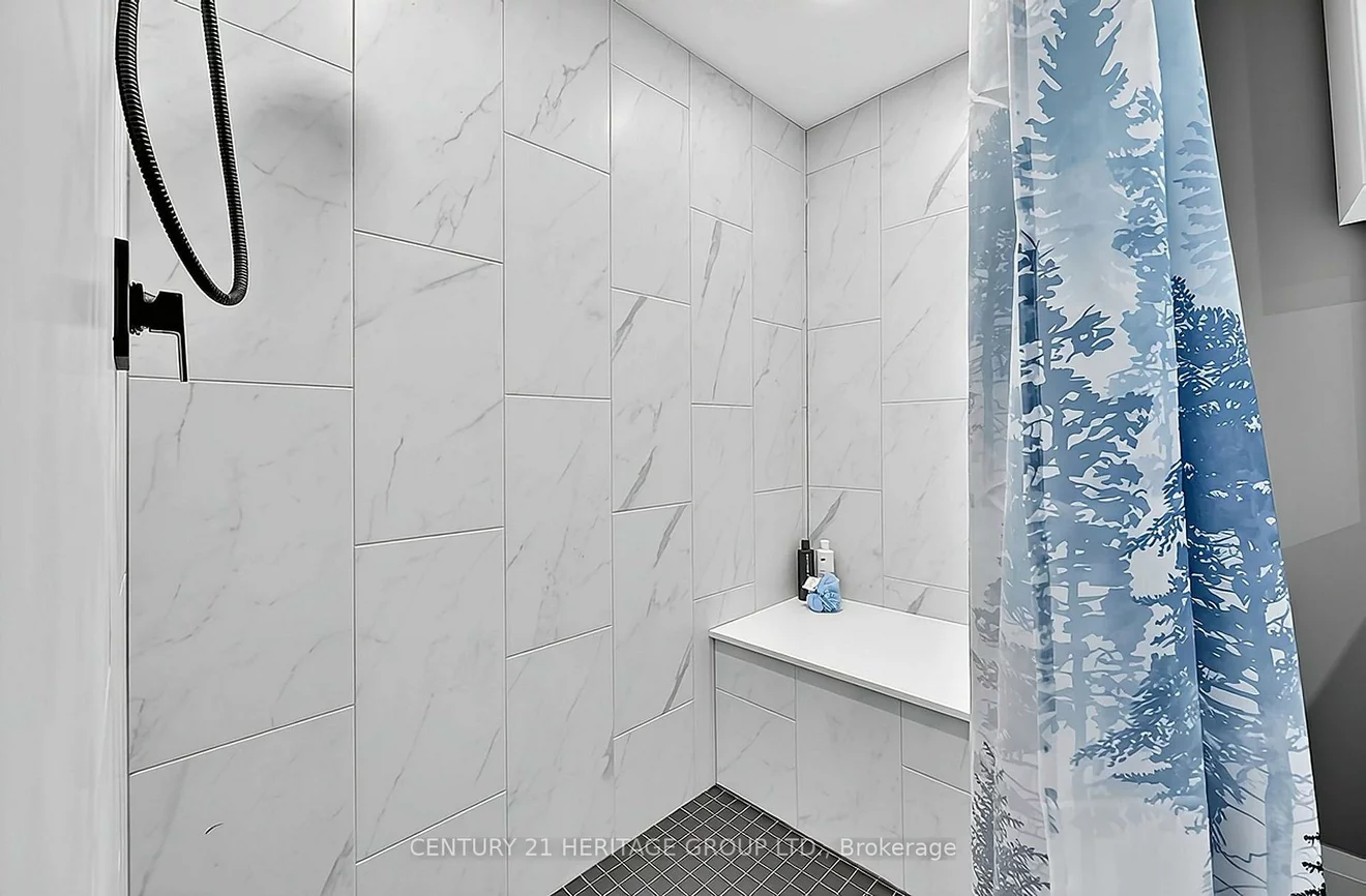 67, Manor Forest, Mt Albert, East Gwillimbury