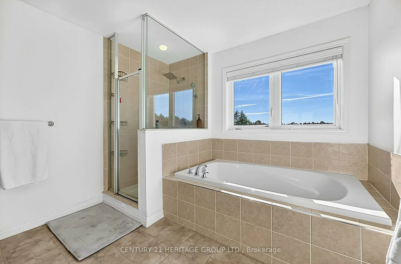 67, Manor Forest, Mt Albert, East Gwillimbury