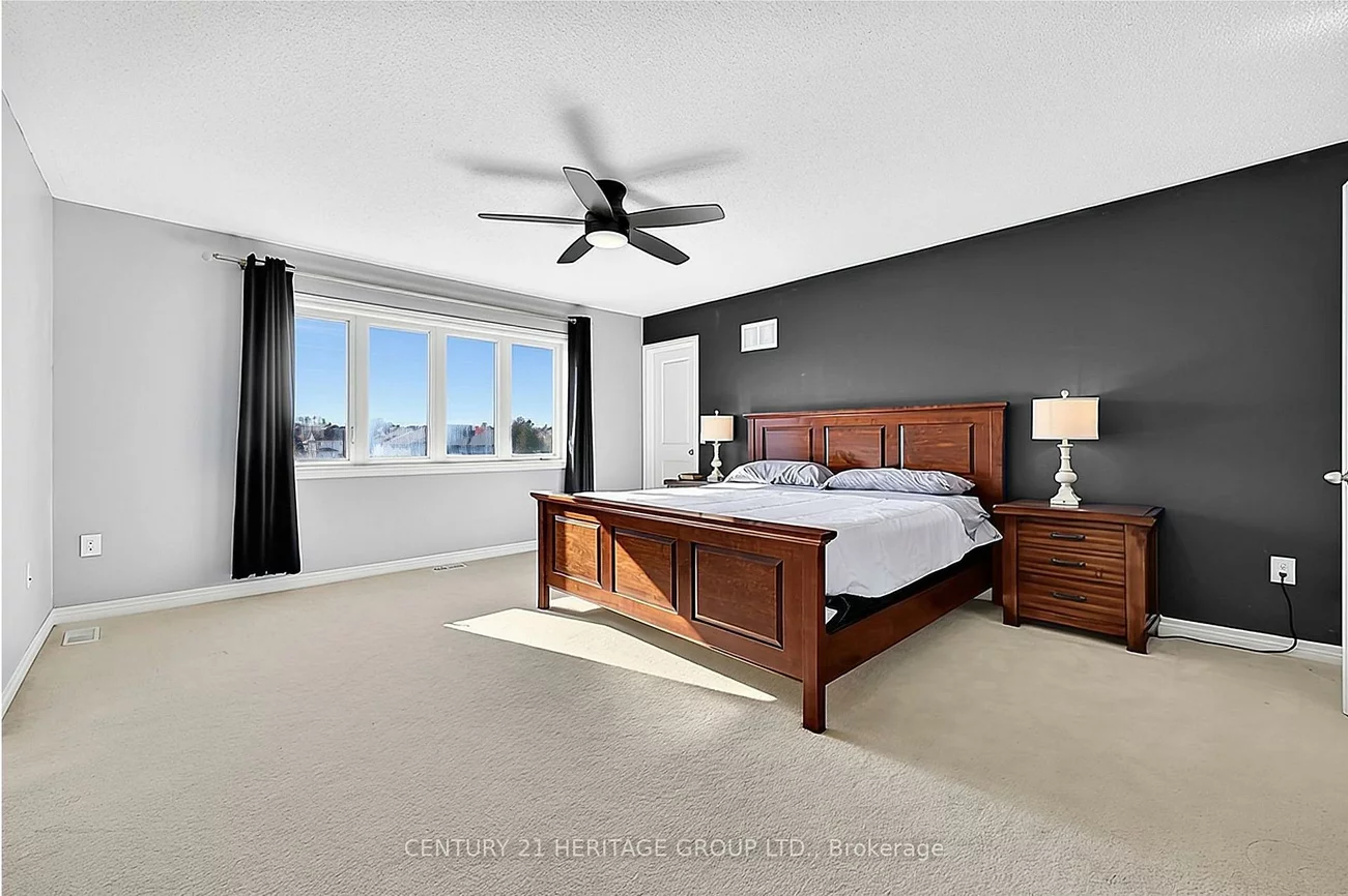 67, Manor Forest, Mt Albert, East Gwillimbury