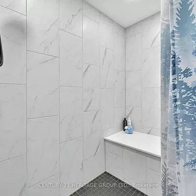 67, Manor Forest, Mt Albert, East Gwillimbury