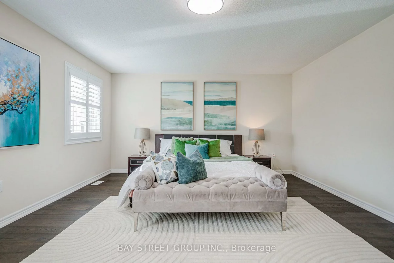 3, Manor Hampton, Sharon, East Gwillimbury