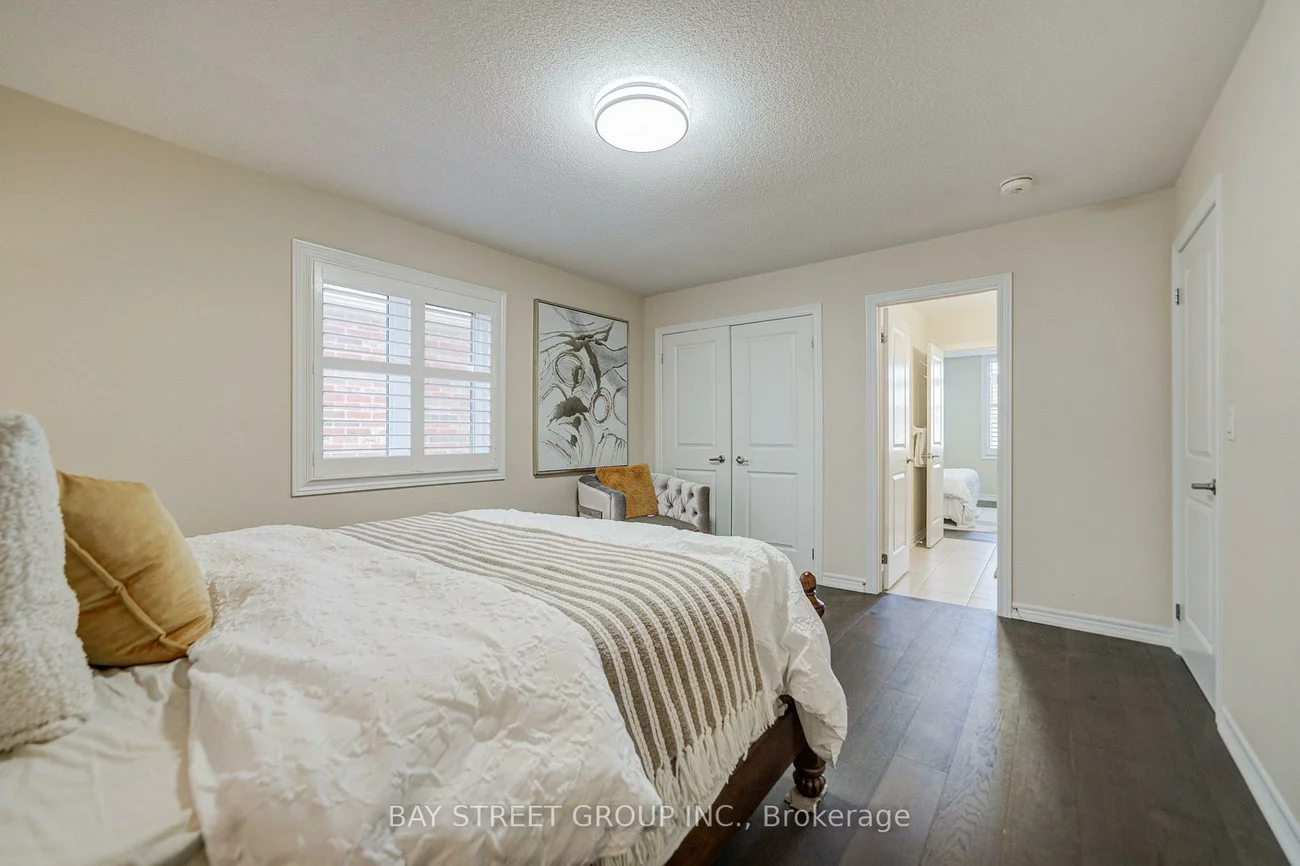 3, Manor Hampton, Sharon, East Gwillimbury