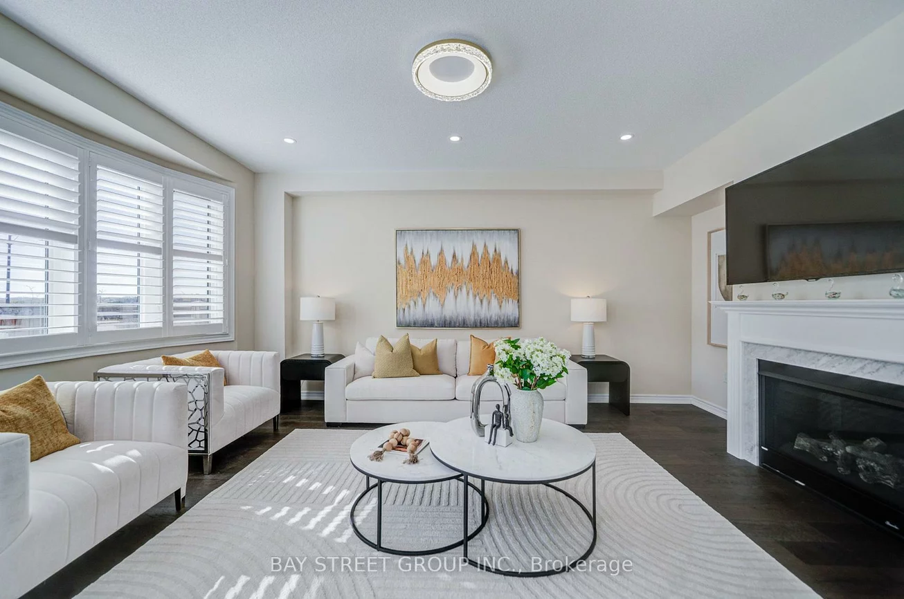 3, Manor Hampton, Sharon, East Gwillimbury