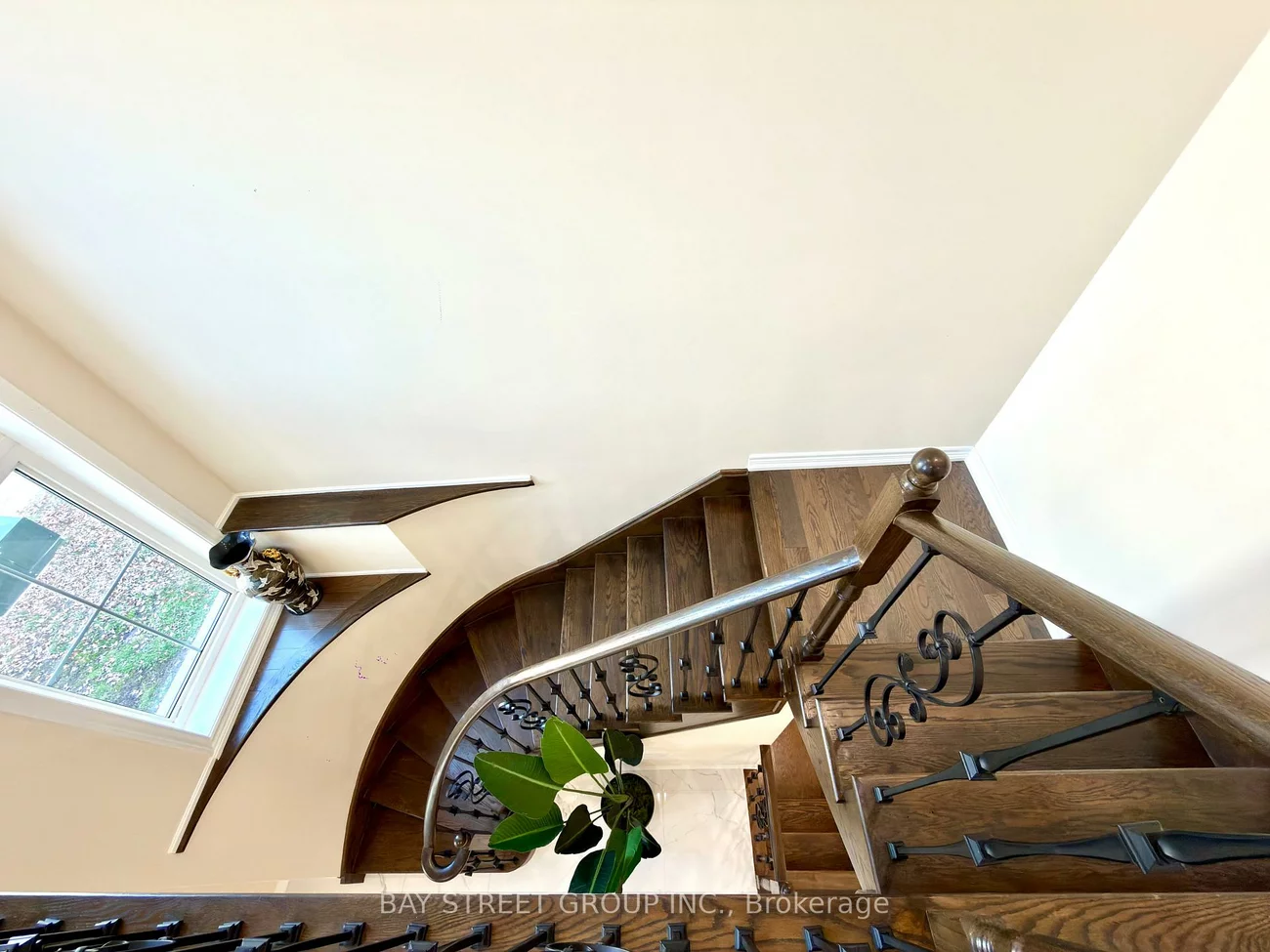 3, Manor Hampton, Sharon, East Gwillimbury