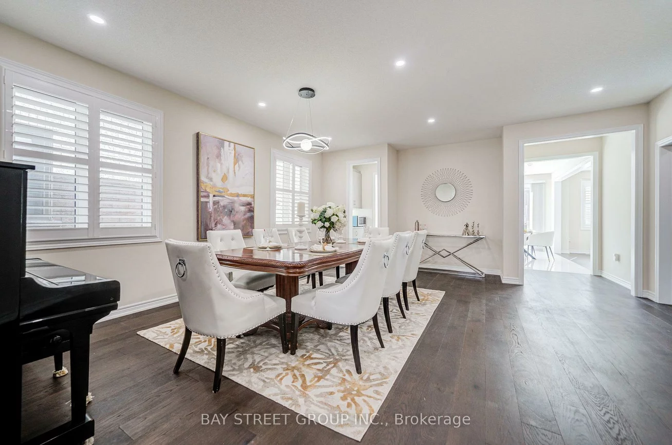 3, Manor Hampton, Sharon, East Gwillimbury
