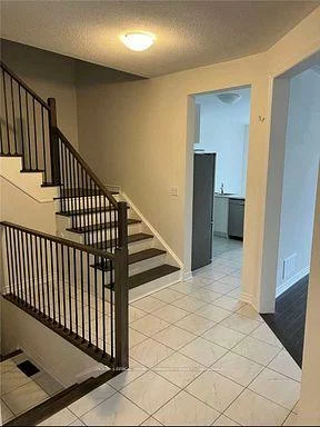 2185, Lozenby, Alcona, Innisfil