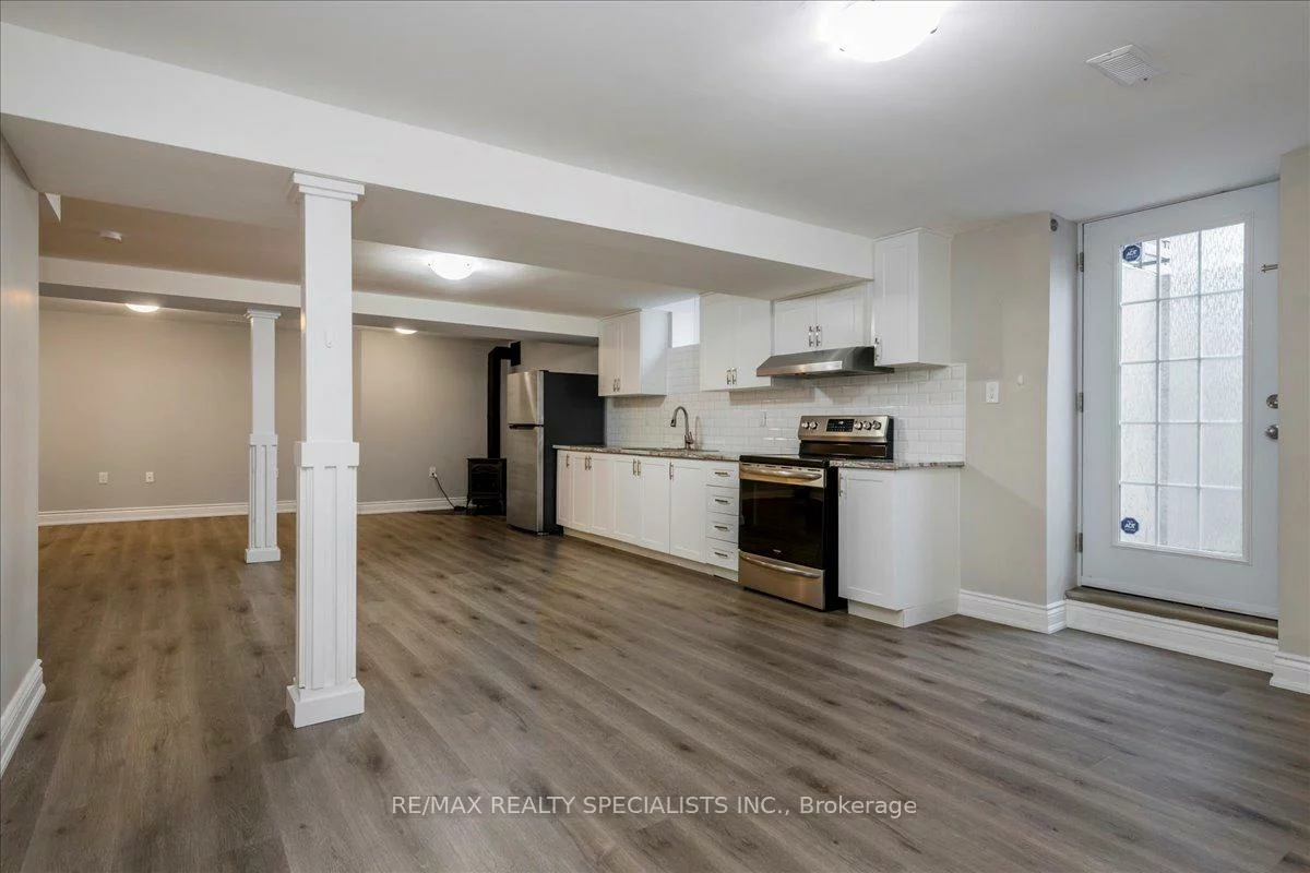 1165, Mitchell, Alcona, Innisfil