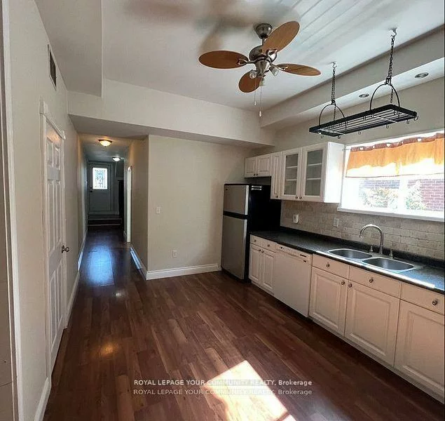 997, Leslie (Bsmt), Alcona, Innisfil
