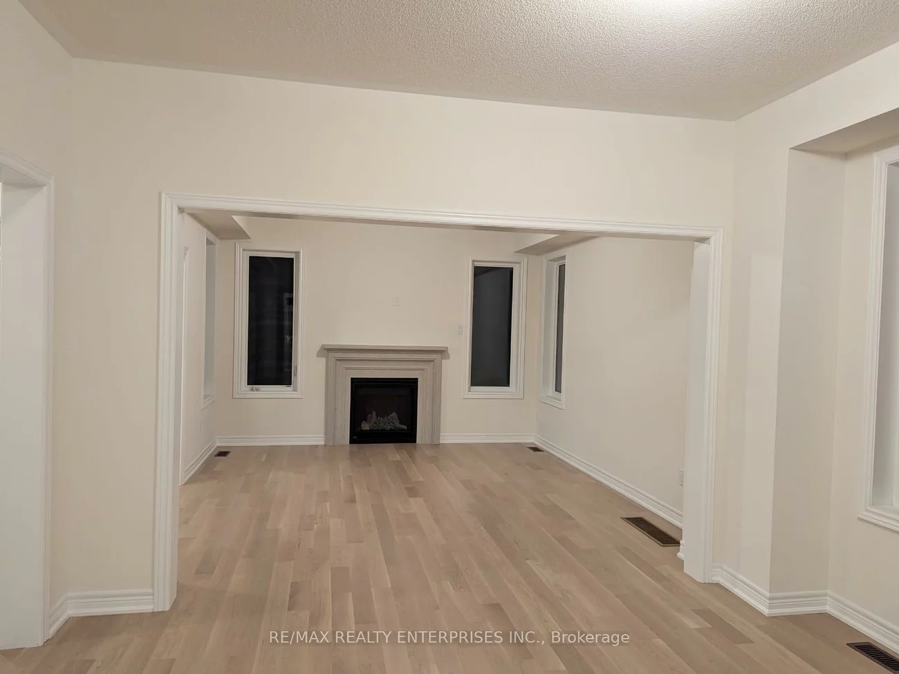 1279, Davis, Lefroy, Innisfil