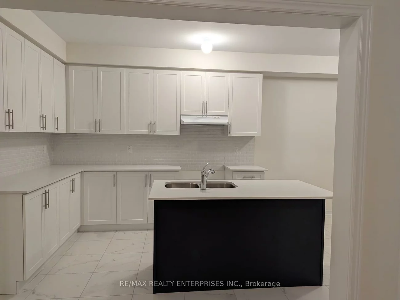 1279, Davis, Lefroy, Innisfil