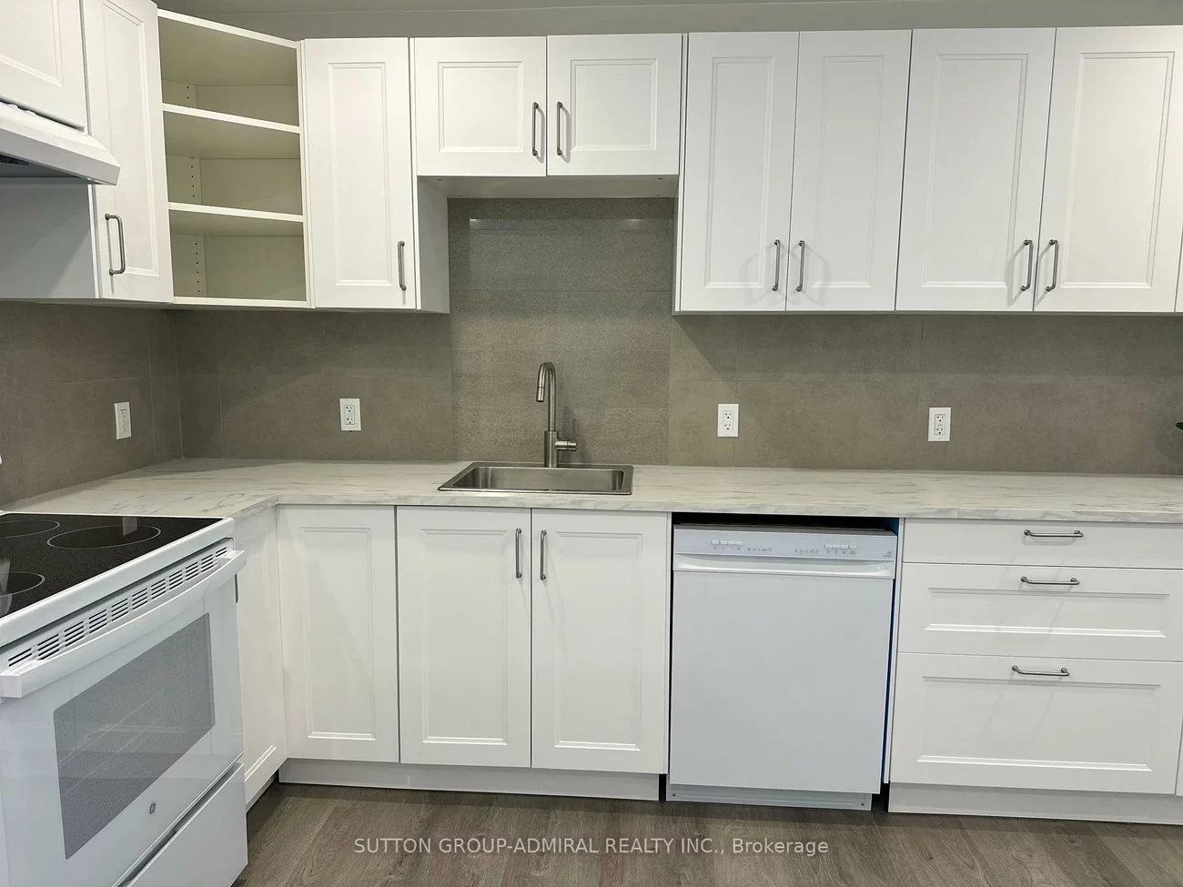 1584, Sharpe, Alcona, Innisfil
