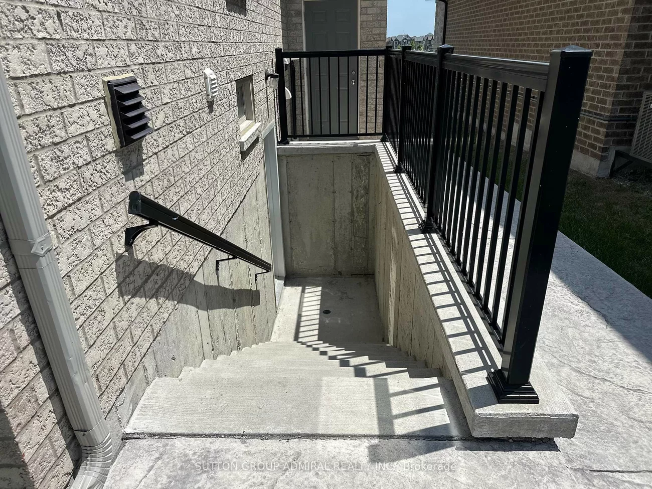 1584, Sharpe, Alcona, Innisfil