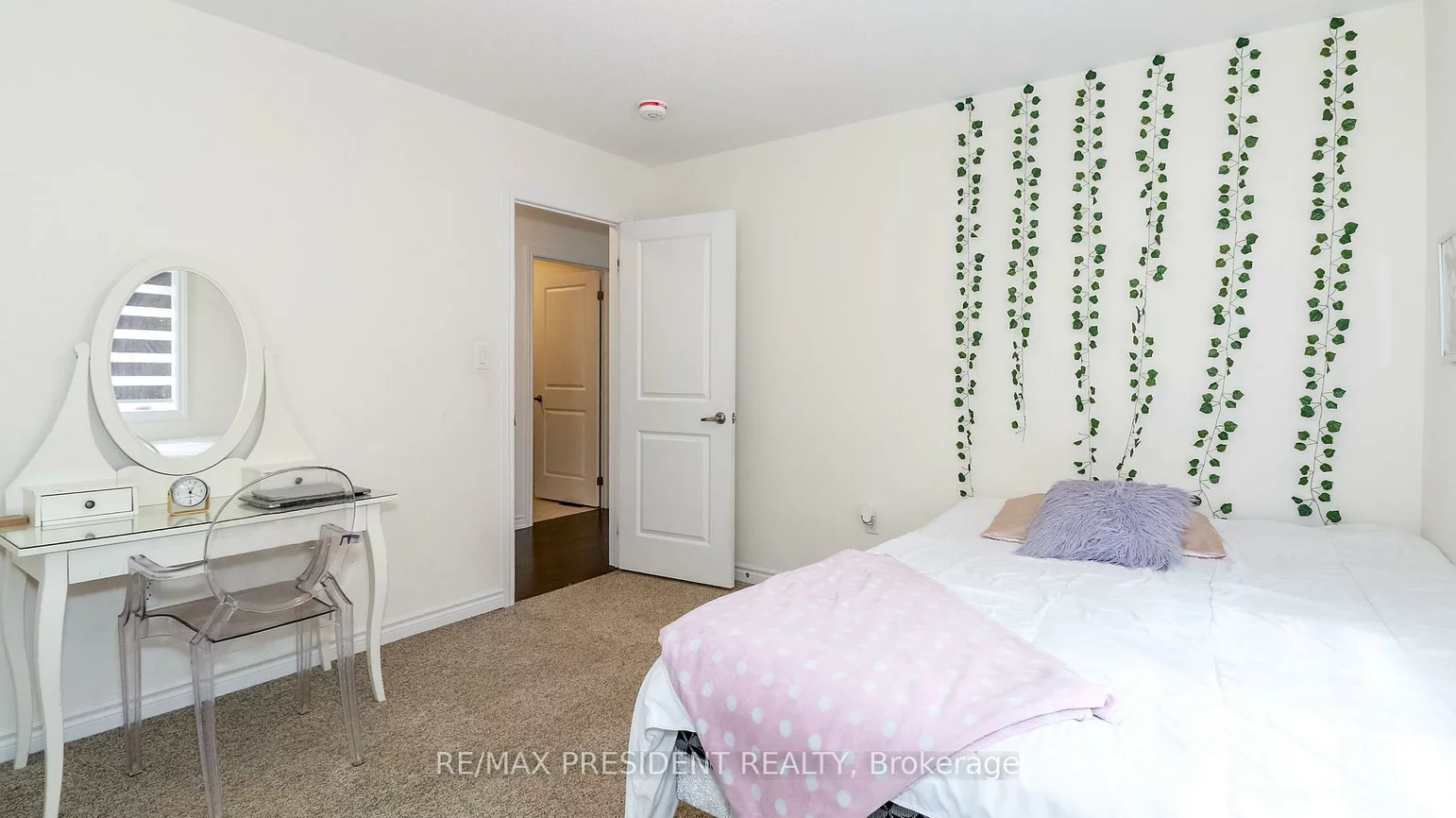 2214, Lozenby, Alcona, Innisfil