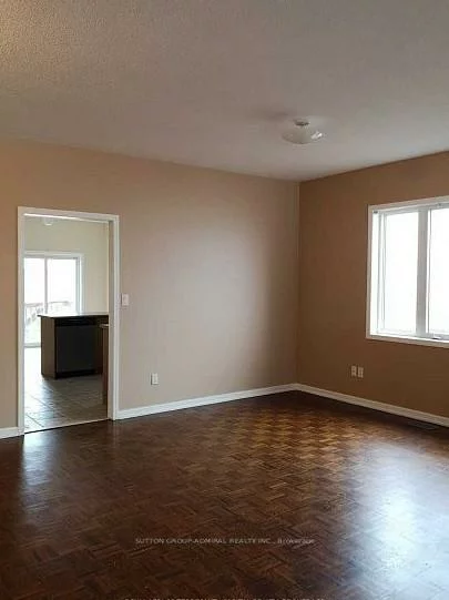1209, Gina, Alcona, Innisfil