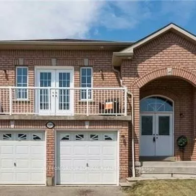1209, Gina, Alcona, Innisfil