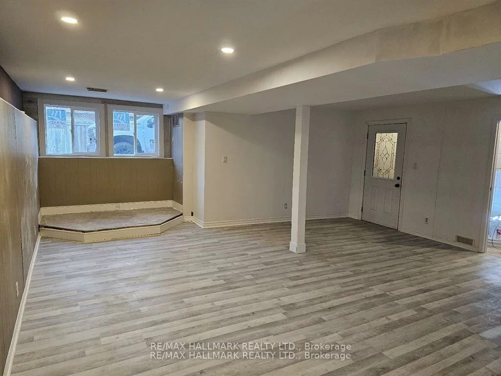 1015, Lebanon, Alcona, Innisfil