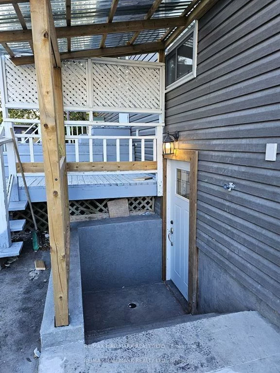 1015, Lebanon, Alcona, Innisfil