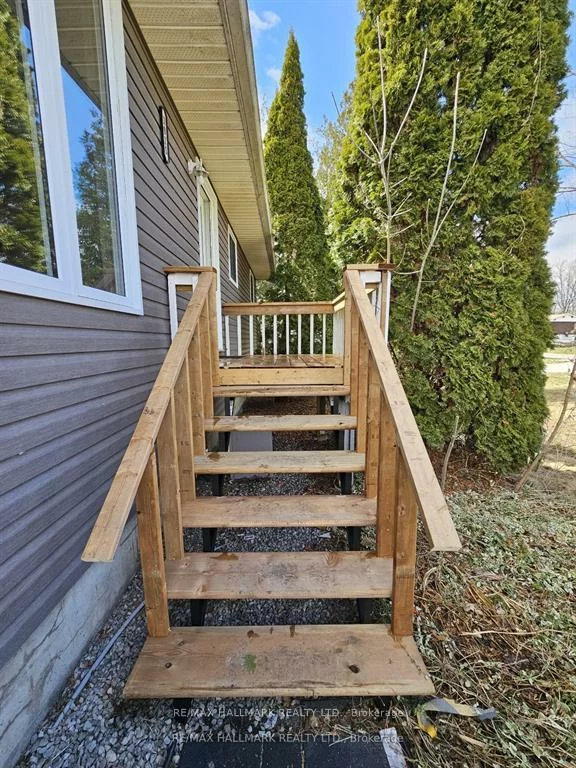 1015, Lebanon, Alcona, Innisfil