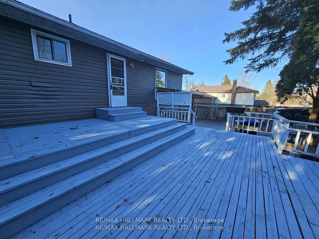 1015, Lebanon, Alcona, Innisfil