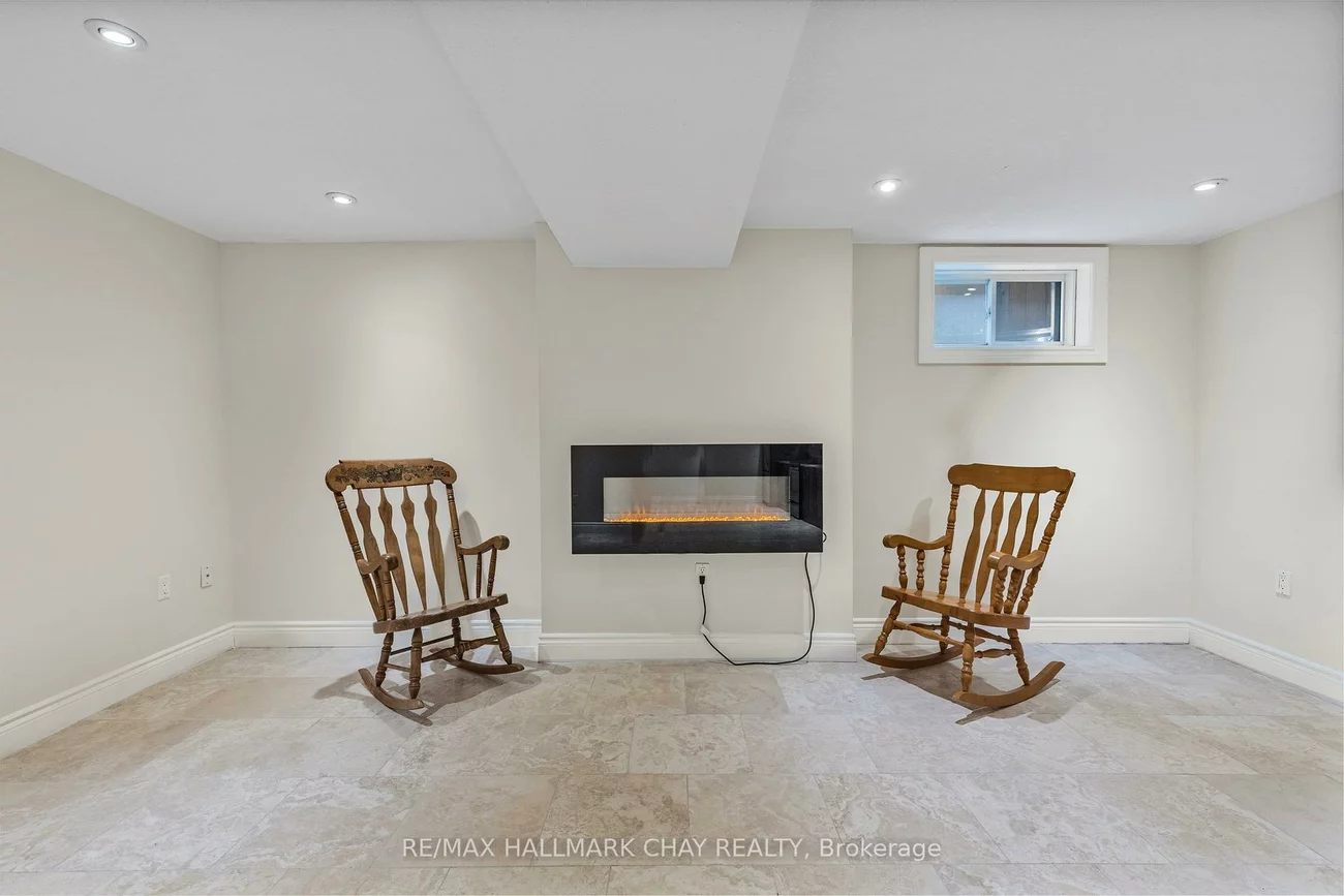 1033, Wesley, Alcona, Innisfil