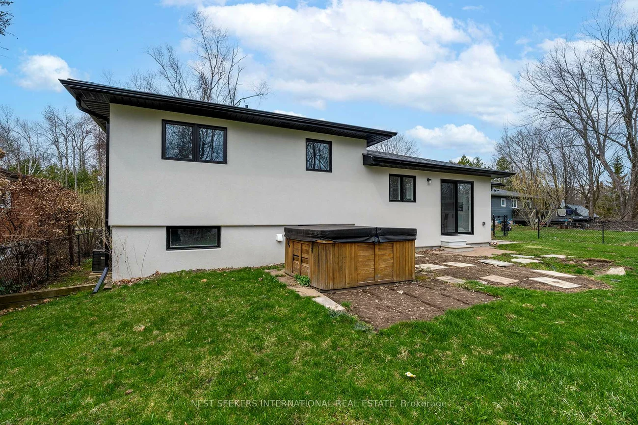 2031, Saint Paul, Alcona, Innisfil