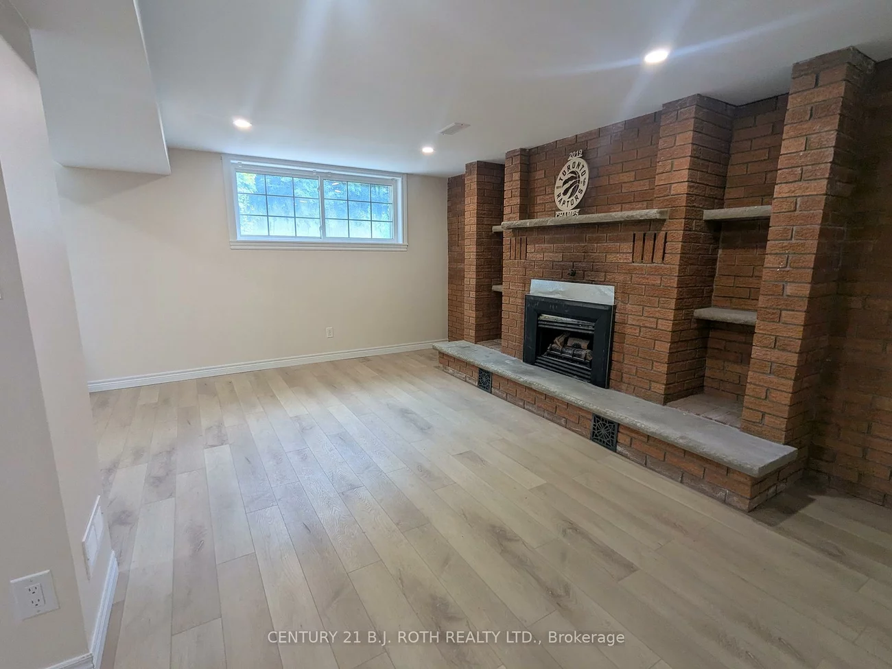 756, Hastings, Alcona, Innisfil