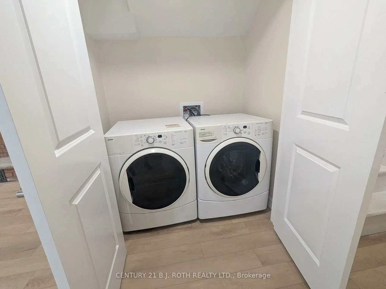 756, Hastings, Alcona, Innisfil