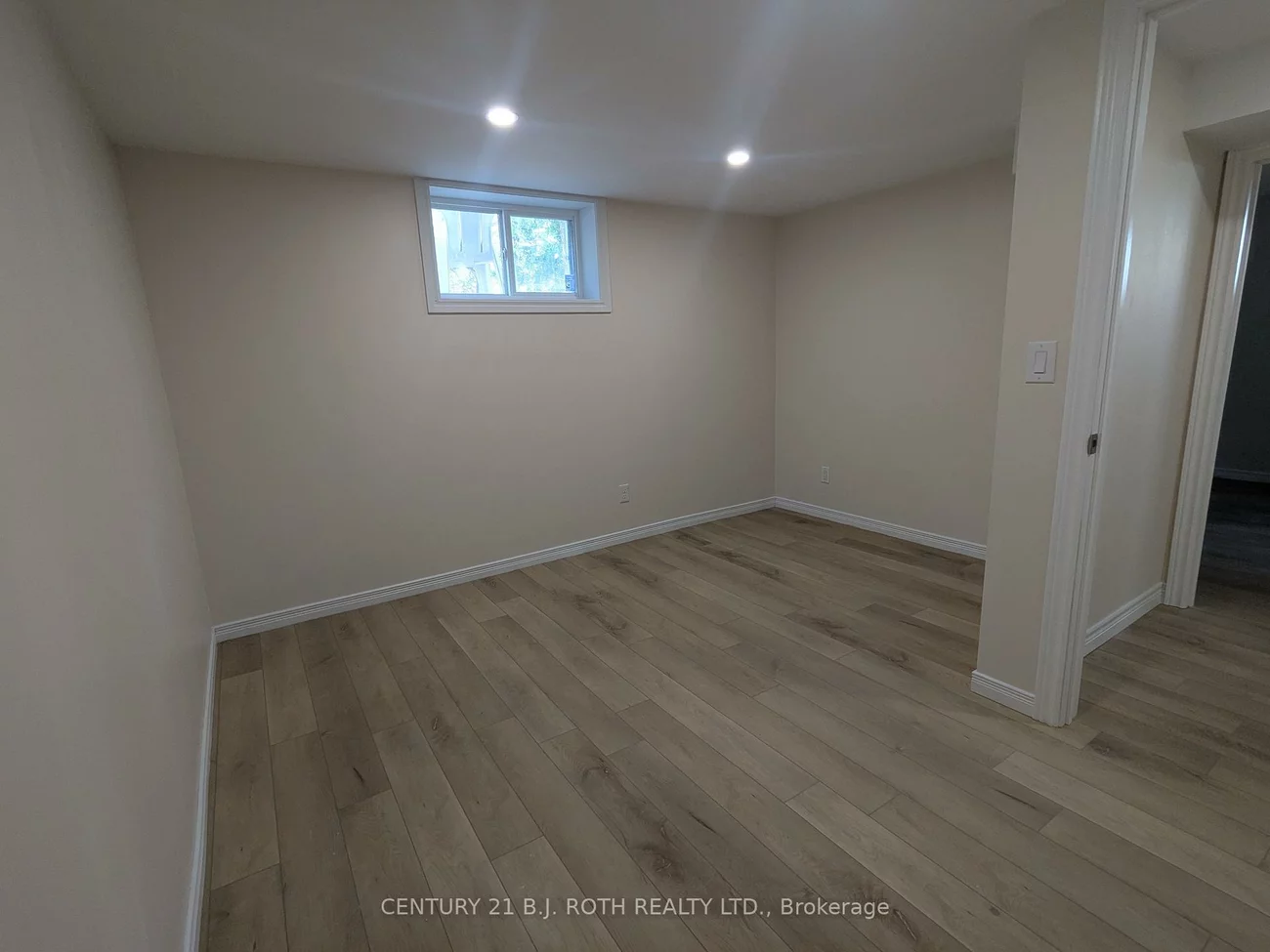 756, Hastings, Alcona, Innisfil
