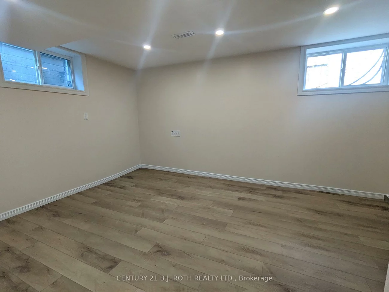 756, Hastings, Alcona, Innisfil