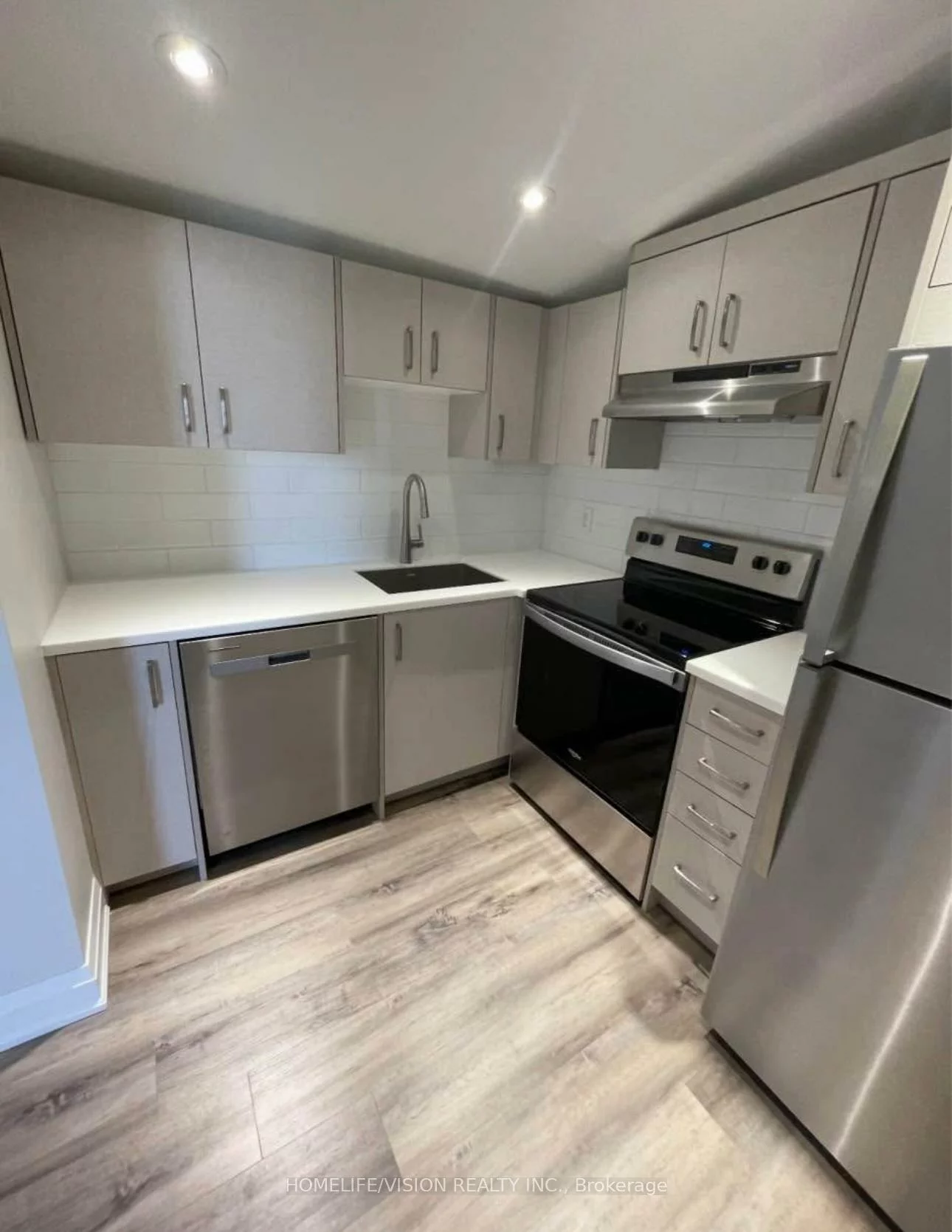 6273, Yonge, Churchill, Innisfil