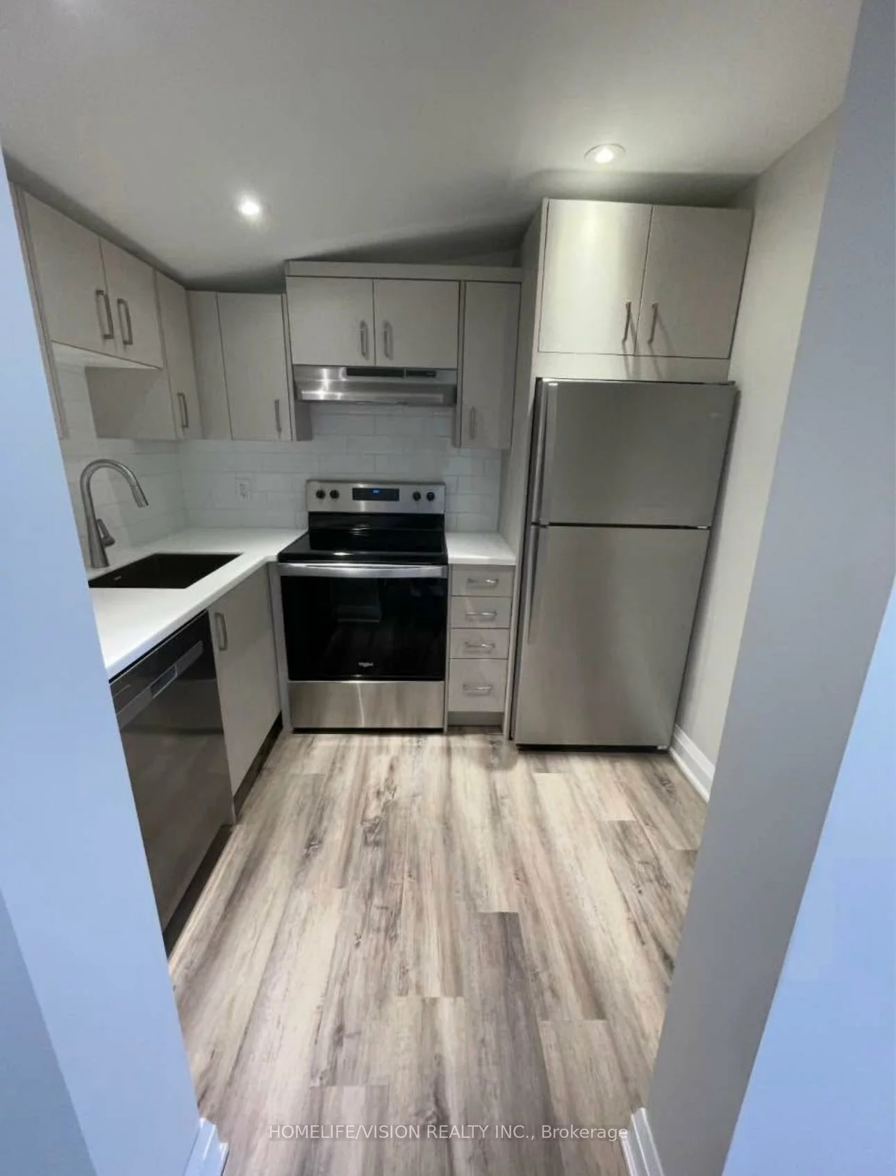 6273, Yonge, Churchill, Innisfil