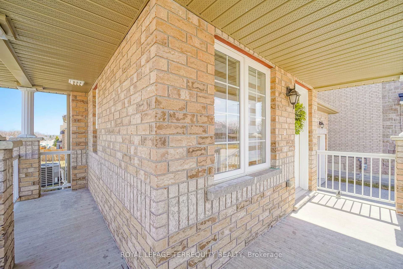 2251, Whitewood, Alcona, Innisfil