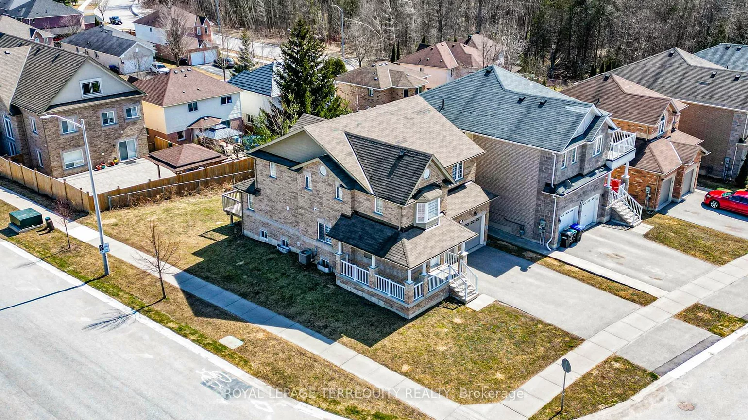 2251, Whitewood, Alcona, Innisfil