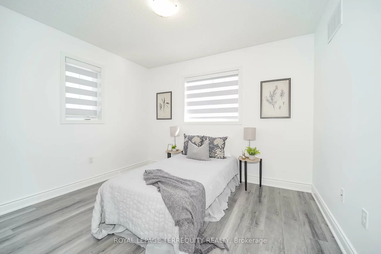 2251, Whitewood, Alcona, Innisfil