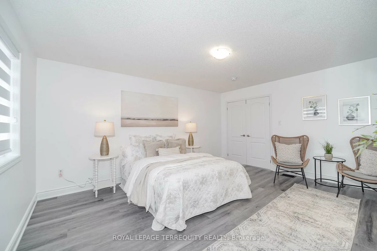 2251, Whitewood, Alcona, Innisfil